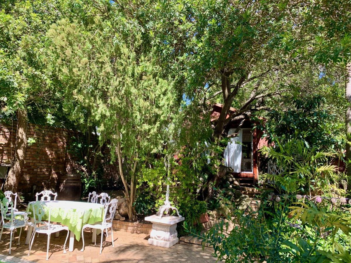 The Little Hideaway Guesthouse Stellenbosch Exterior foto